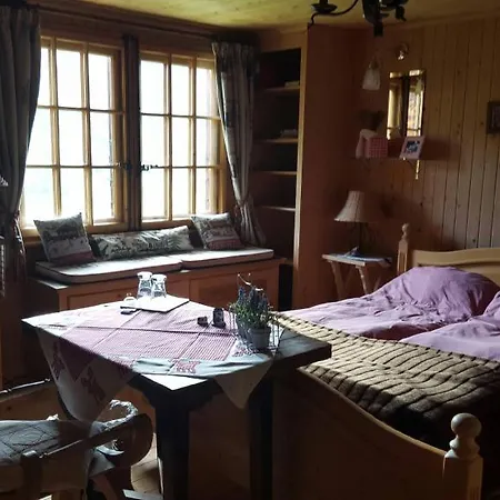 De Charme Chalet La Colline