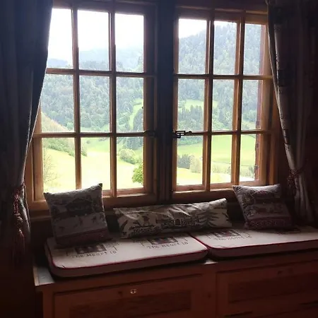 ベッド・アンド・ブレックファスト De Charme Chalet La Colline *